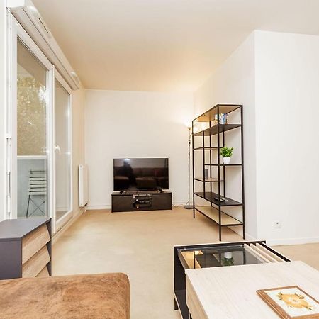 Bright 68 M2 Apartment Near The Stade De France Обервилье Экстерьер фото